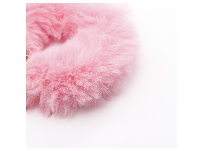 Scrunchie in pelliccia rosa Chanel - vista 4