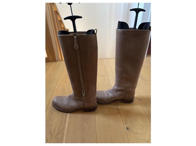 Stivali Hermès Stile Cavaliere Beige Camoscio 38.5 - vista 3