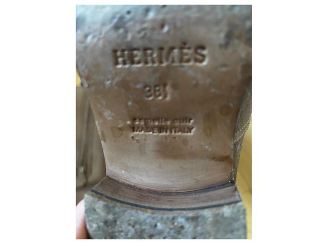 Stivali Hermès Stile Cavaliere Beige Camoscio 38.5 - vista 5