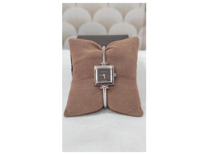 Gucci Reloj Bangle Square de Acero Esfera Negra Plata - vista 9
