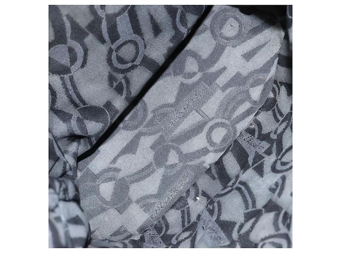Bolsa de Ombro com Corrente Salvatore Ferragamo em Lona Preta e Dourada Auth gh718 Preto Dourado - vista 10