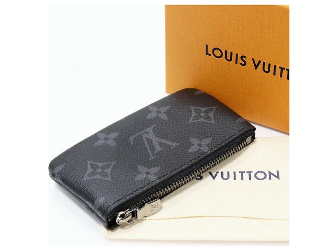 Pochette Clé 2way Monogram Eclipse Reverse Louis Vuitton M80905 Negro - vista 2