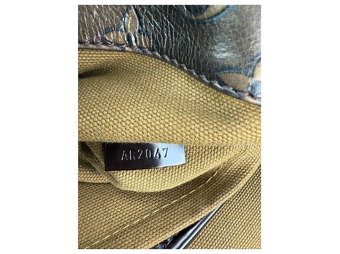 Louis Vuitton Vintage Bronze Monogram Sergeant GM Schultertasche Braun - Ansicht 6