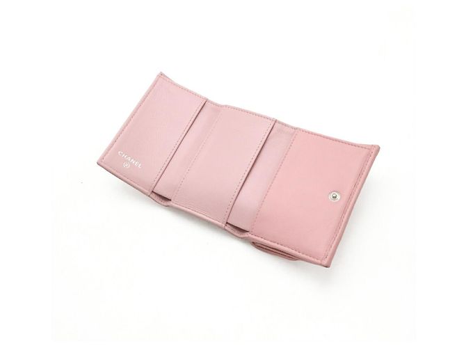 Timeless Portafoglio Trifold in Pelle Matelassé Chanel Rosa - vista 4