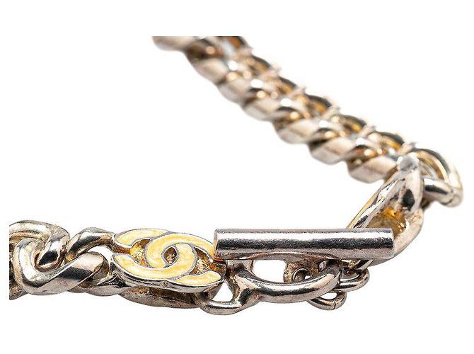 Timeless Pulseira de metal com o logotipo Coco da Chanel Prata Metálico - vista 4