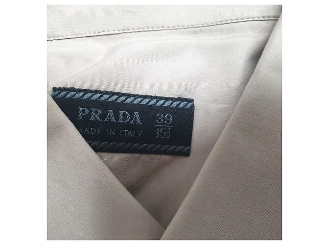 Prada Kurzarmhemd mit Knopf in beigem Baumwollstoff - Ansicht 6