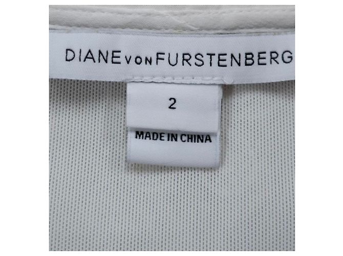 Vestido Mini de Algodón Blanco Bordado con Flores de Diane Von Furstenberg - vista 3