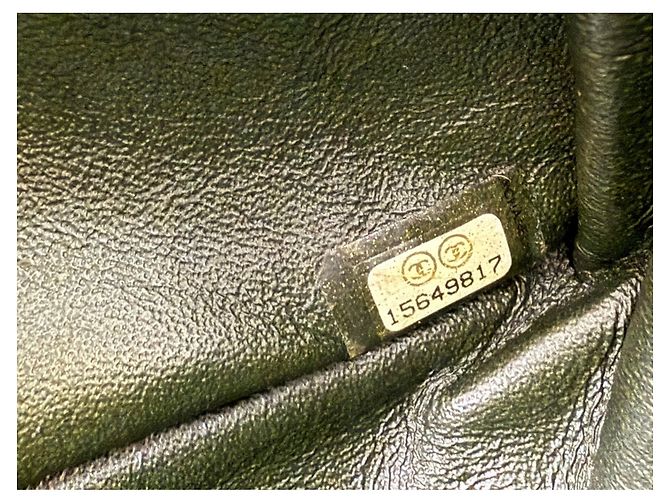 Borsa a spalla in pelle verniciata verde scuro iridescente Chanel 2.55 Reissue Double Flap - vista 9
