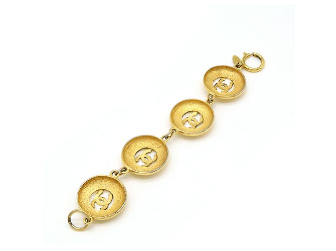 Timeless Bracciale Rotondo Coco Mark di Chanel D'oro Metallico - vista 3