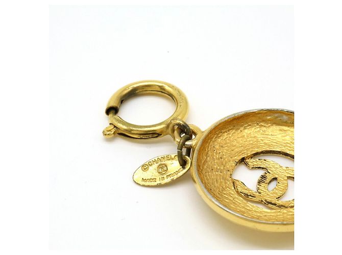 Timeless Bracciale Rotondo Coco Mark di Chanel D'oro Metallico - vista 5