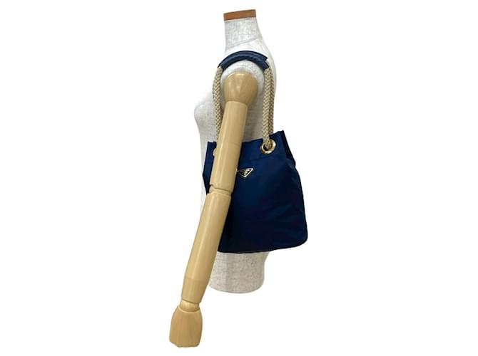Bolsa de ombro em nylon e couro com placa de logo triangular Prada Azul marinho - vista 2