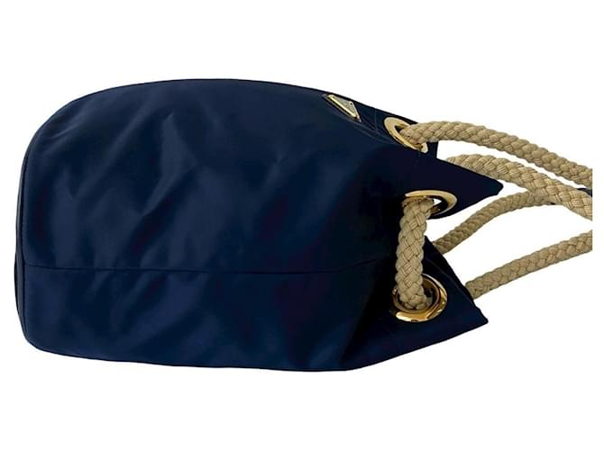 Bolsa de ombro em nylon e couro com placa de logo triangular Prada Azul marinho - vista 6