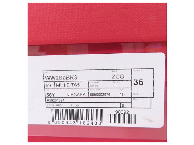 Rockstud Leder Sandalen von Valentino Garavani - Ansicht 12