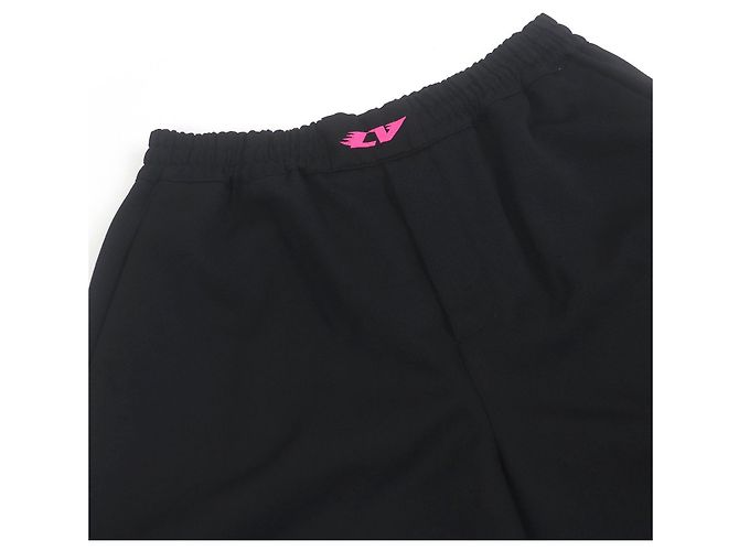 Bermuda de basquete bordado com o logo LV Louis Vuitton Preto - vista 3