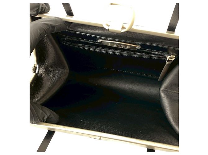Mini-Handtasche aus Kalbsleder Loewe mit Verschluss Schwarz - Ansicht 9