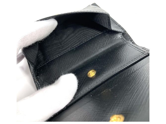 Prada 1MV204 Kompaktgeldbörse mit Allover-Logo Schwarz Weiß - Ansicht 11