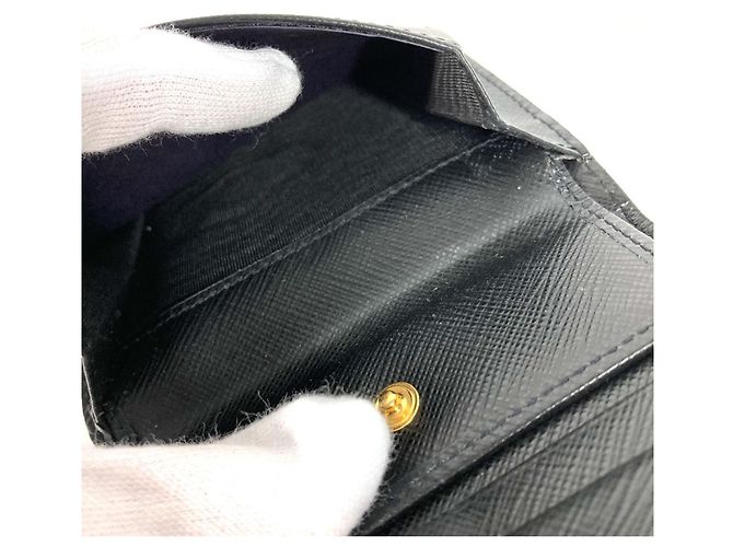 Prada 1MV204 Kompaktgeldbörse mit Allover-Logo Schwarz Weiß - Ansicht 6