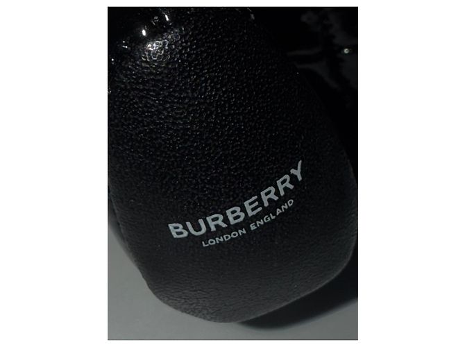 Charm per borsa Burberry Nero in pelle lucida - vista 3
