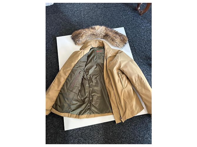 Prada beige down jacket parka with removable fur collar - view 7