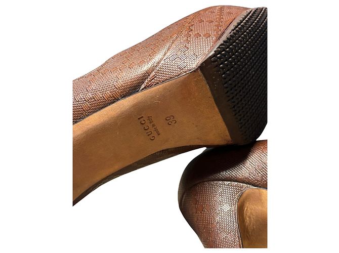 Gucci Décolleté Plateau Monogram Marrone - vista 8