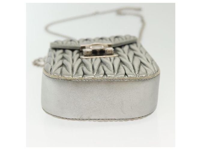 Borsa a spalla in pelle matelassé Miu Miu con catena argento Auth gh730 - vista 5