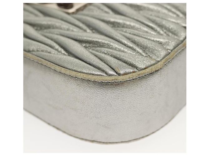 Borsa a spalla in pelle matelassé Miu Miu con catena argento Auth gh730 - vista 8