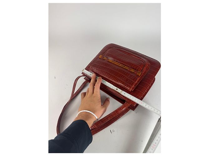 Bolso de cuero patentado con estampado de cocodrilo vintage Givenchy marrón Roja - vista 11