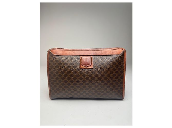 Céline Clutch in pelle monogramma Triomphe vintage di Celine marrone - vista 5