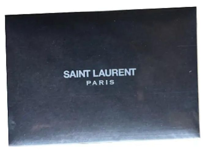 Yves Saint Laurent Saint Laurent YSL modello Manhattan Pelle Nera Stampa Cocco Nero - vista 12