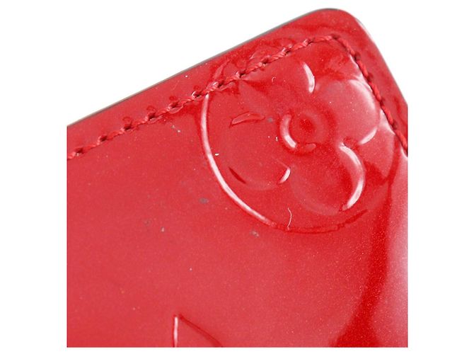 Louis Vuitton Multicles 4 Monogram Vernis Key Case Red - view 10