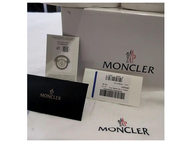 Baskets Moncler enfant en cuir blanc taille 32 - vue 12