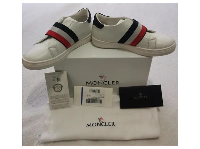 Baskets Moncler enfant en cuir blanc taille 32 - vue 2