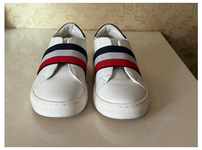 Baskets Moncler enfant en cuir blanc taille 32 - vue 4