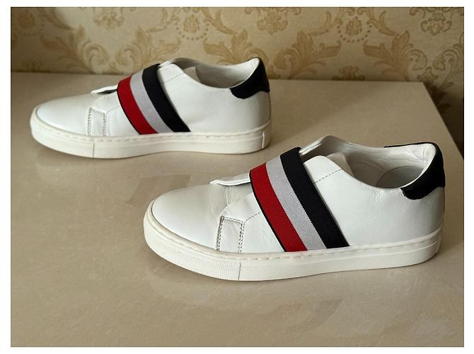 Baskets Moncler enfant en cuir blanc taille 32 - vue 7