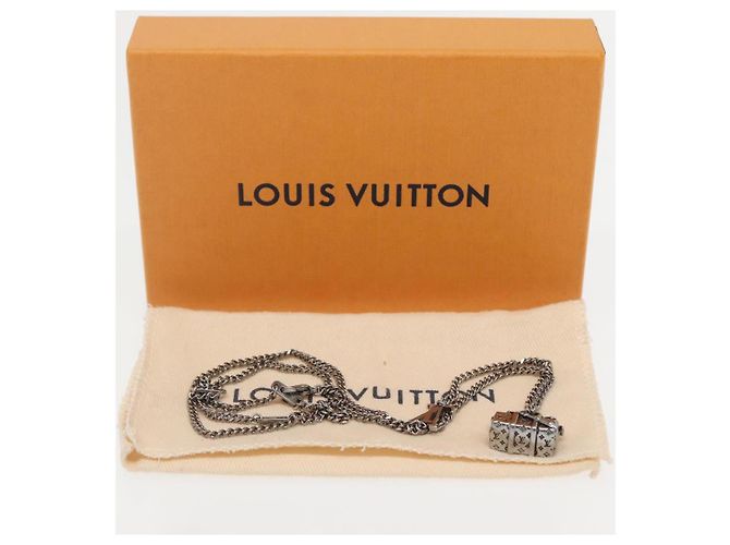 COLLANA LV KEEPALL LOUIS VUITTON metallo Argento M00914 LV Auth 142404M - vista 12
