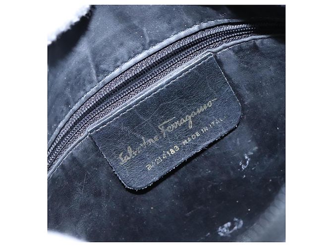 Borsa a Spalla Vala in Pelle Embossata Nera e Oro Auth BA5268 di Salvatore Ferragamo Nero D'oro - vista 12