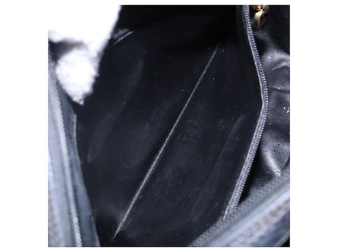 Borsa a Spalla Vala in Pelle Embossata Nera e Oro Auth BA5268 di Salvatore Ferragamo Nero D'oro - vista 21