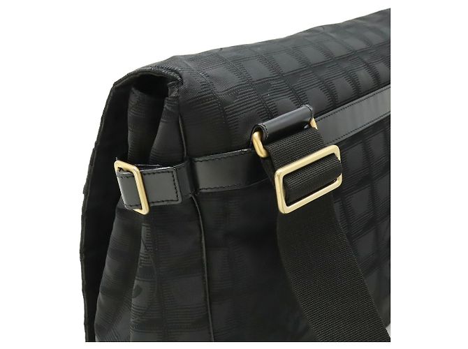 Borsa a spalla della nuova linea di viaggio Chanel Nero - vista 5