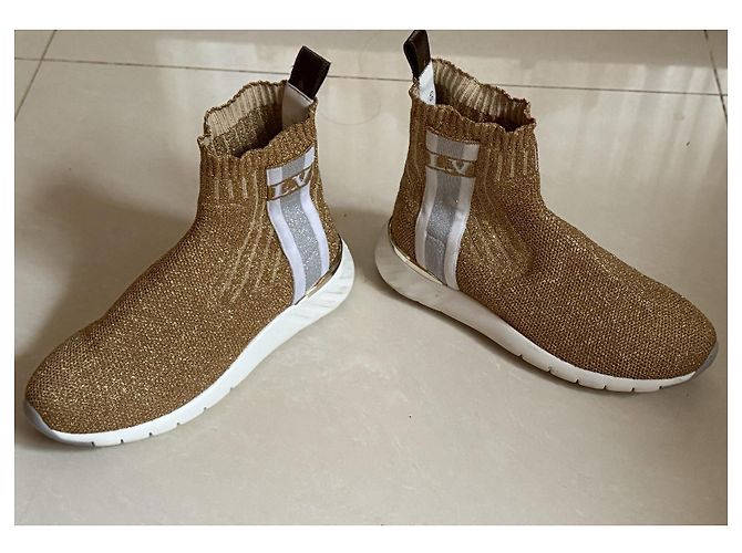 Stivaletti Louis Vuitton Dorati in Tessuto D'oro - vista 3