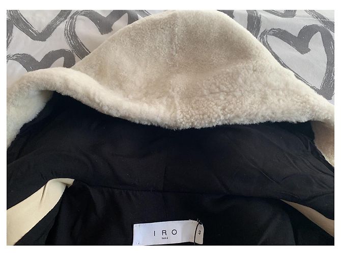 Iro Kurze Kapuzenjacke Creme aus Schafleder - Ansicht 15