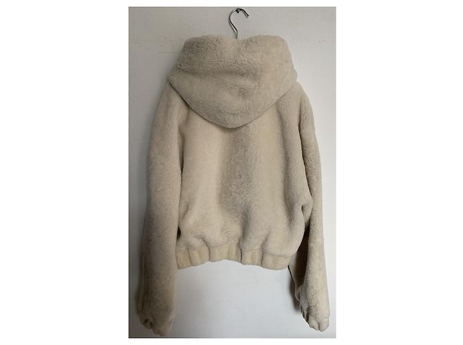 Iro Kurze Kapuzenjacke Creme aus Schafleder - Ansicht 3