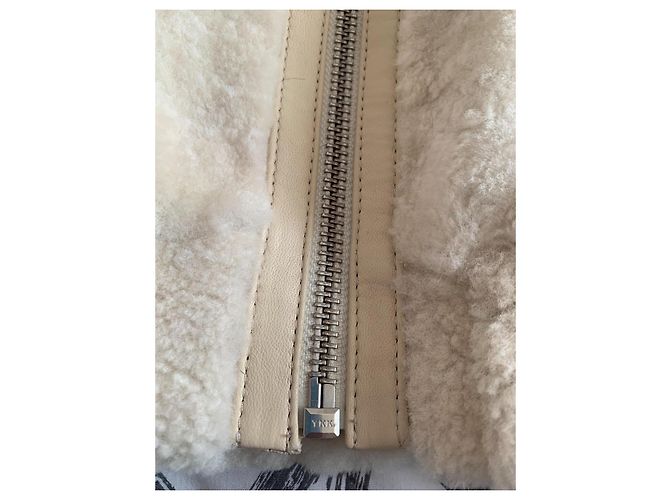 Iro Kurze Kapuzenjacke Creme aus Schafleder - Ansicht 6