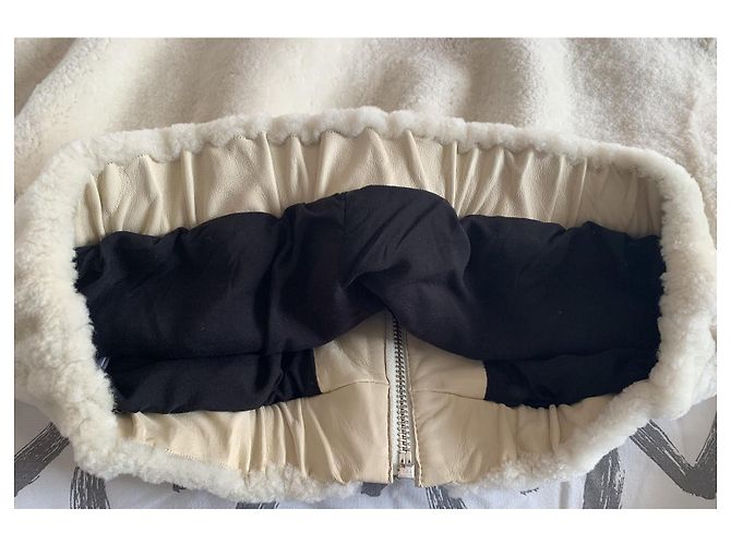 Iro Kurze Kapuzenjacke Creme aus Schafleder - Ansicht 7