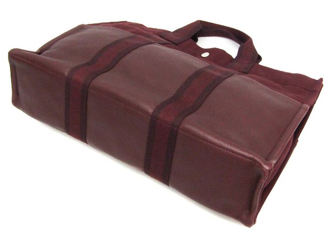 Bolso Tote Fourre Tout MM de Hermès en Burdeos - vista 2