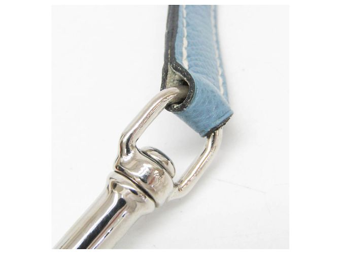 Hundeleine aus hellblauem Leder von Hermès - Ansicht 8