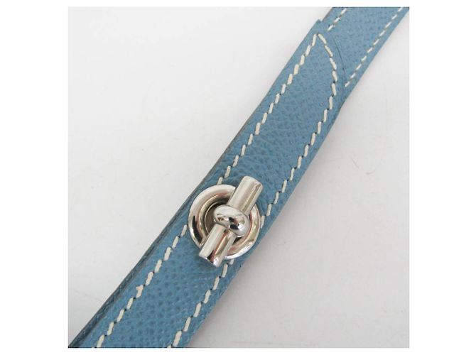 Hundeleine aus hellblauem Leder von Hermès - Ansicht 9