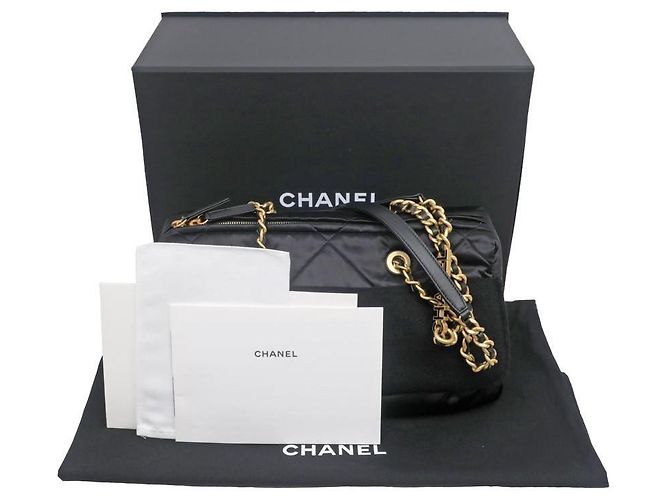 Chanel Bowling Tote Bag Schwarz Satin - Ansicht 9