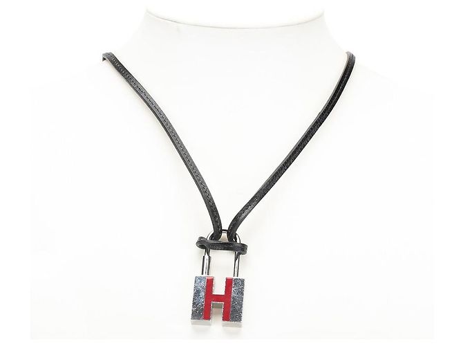 Collier avec cadenas H Motif d'Hermès Noir Argenté Rouge - vue 4