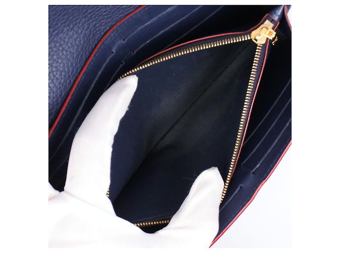 Louis Vuitton Capucines Long Wallet Leather Navy blue - view 3