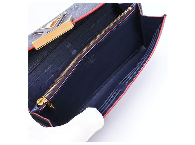 Louis Vuitton Capucines Long Wallet Leather Navy blue - view 7